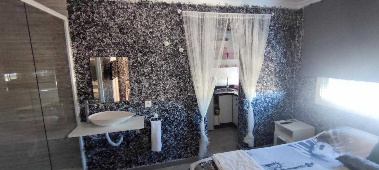 Latorre Jacuzzi Jerez Apartment เฮเรซ เด ลาฟรอนเตรา ภายนอก รูปภาพ